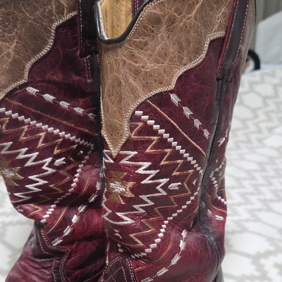 Roper Tan Leather Cowboy Boots - Picture 3 of 10